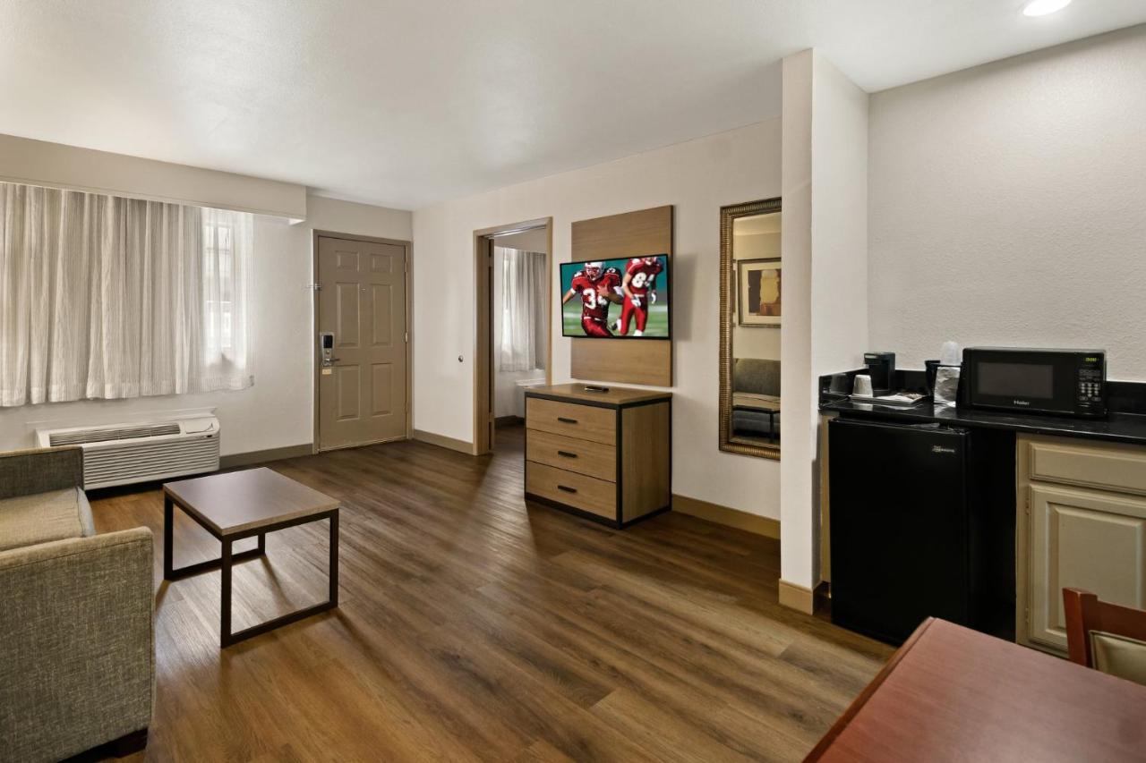Irving Inn & Suites At Dfw Airport 外观 照片