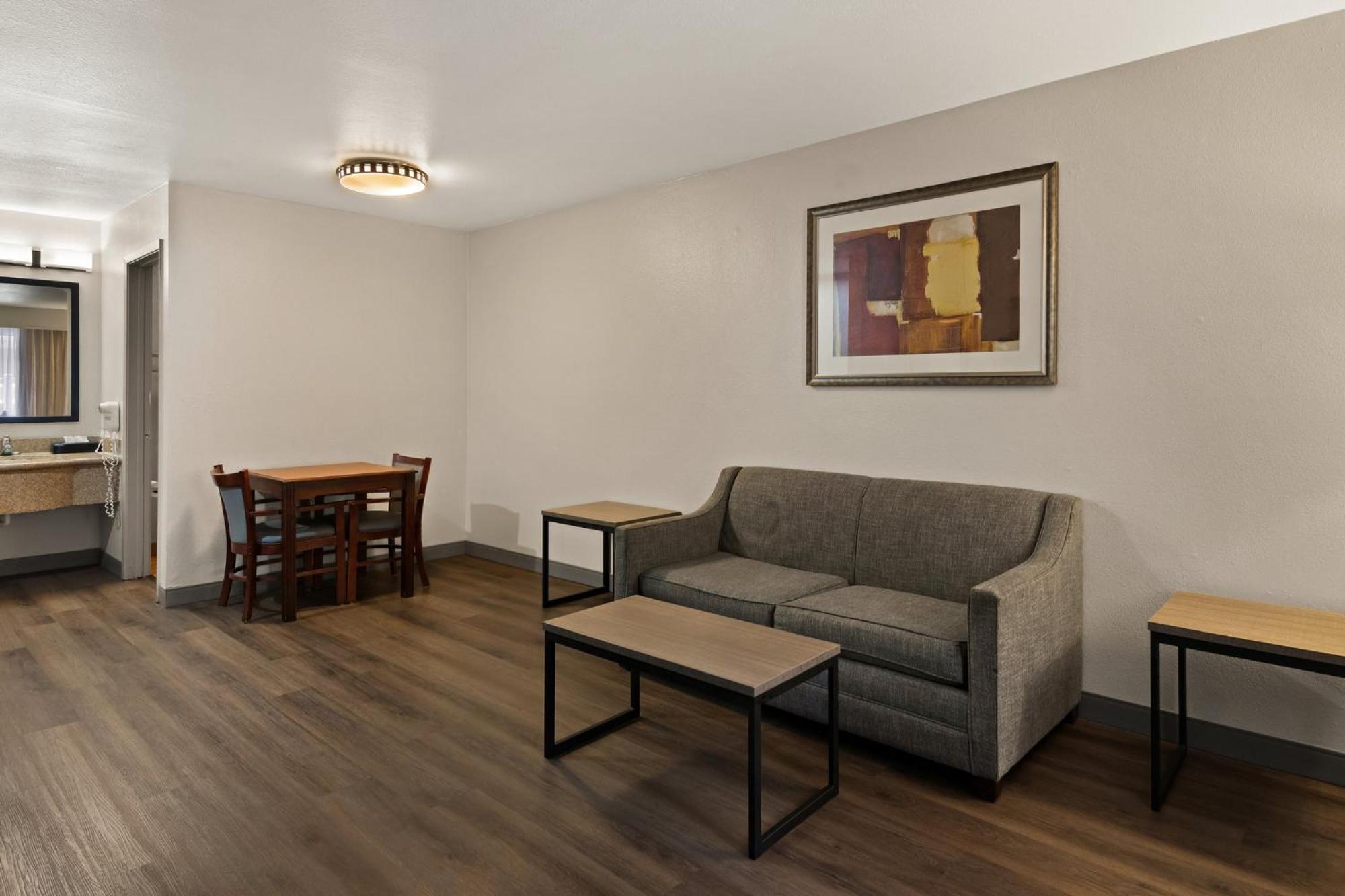 Irving Inn & Suites At Dfw Airport 外观 照片