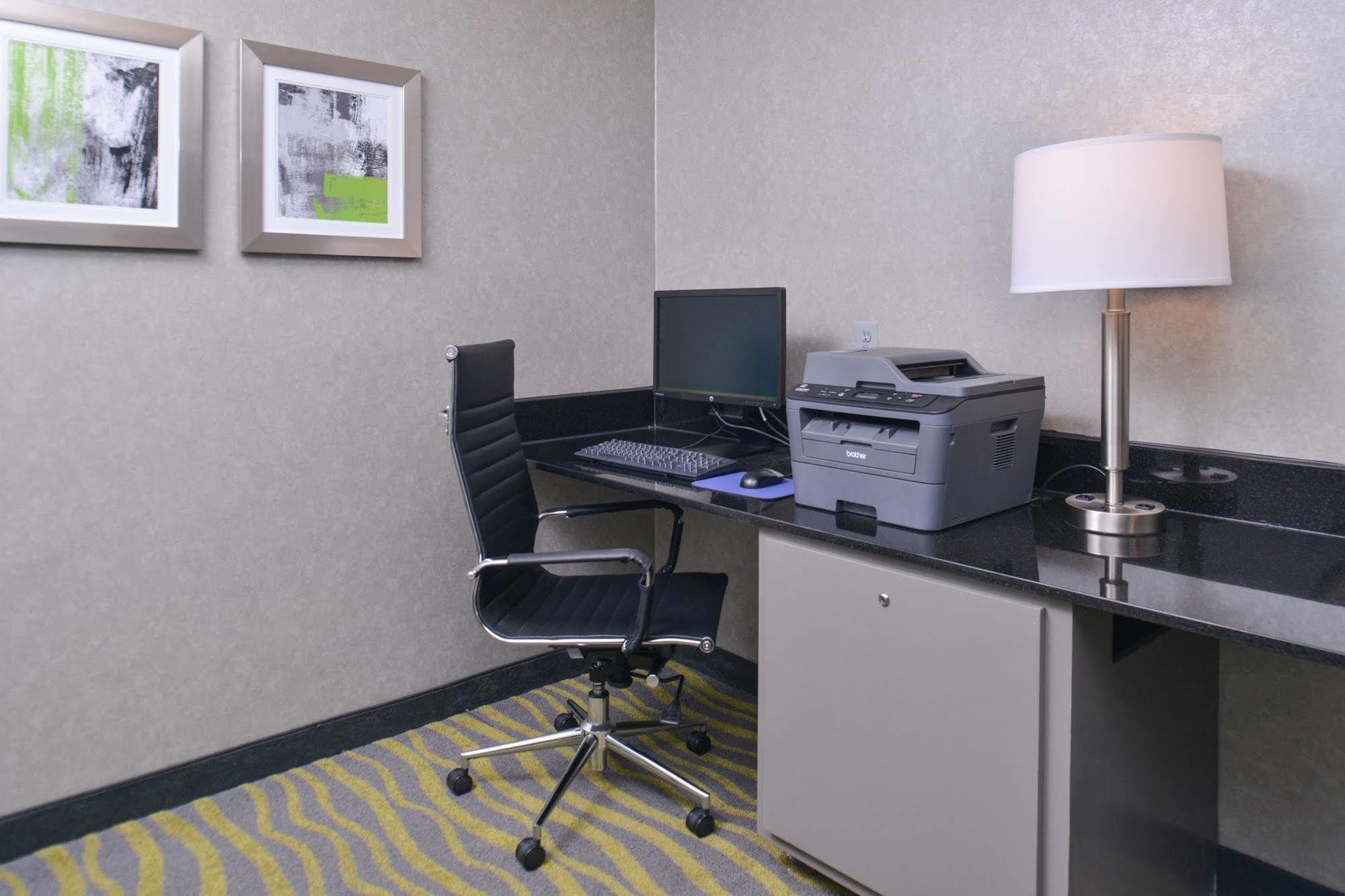 Irving Inn & Suites At Dfw Airport 外观 照片